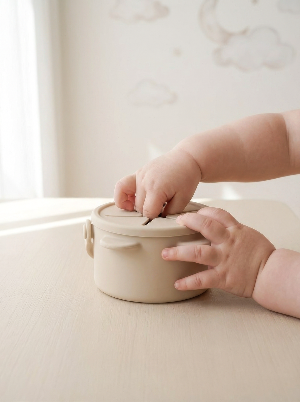 Spill-Resistant Snack Cup